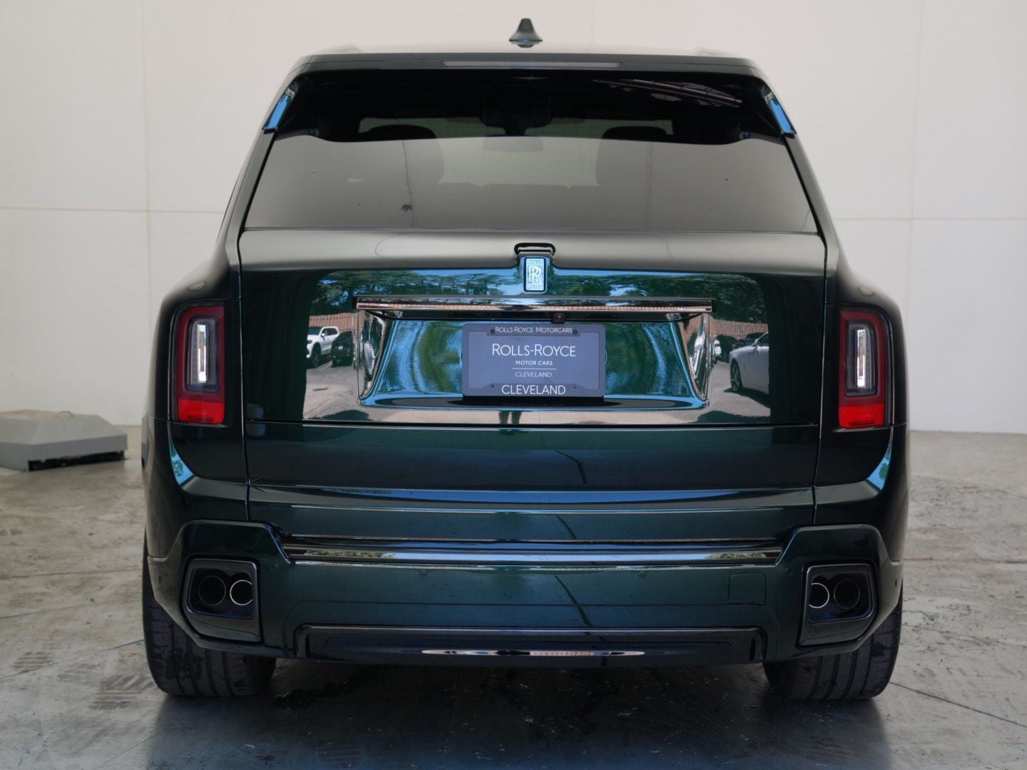 2027 Rolls-Royce Black Badge Cullinan 