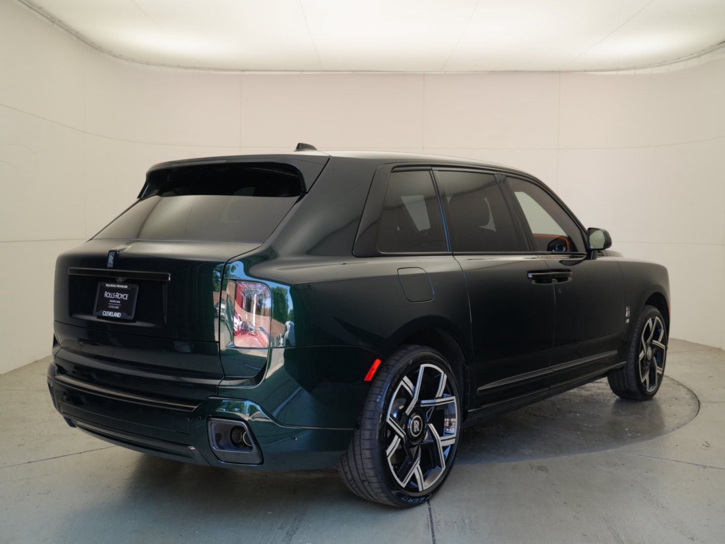 2027 Rolls-Royce Black Badge Cullinan 