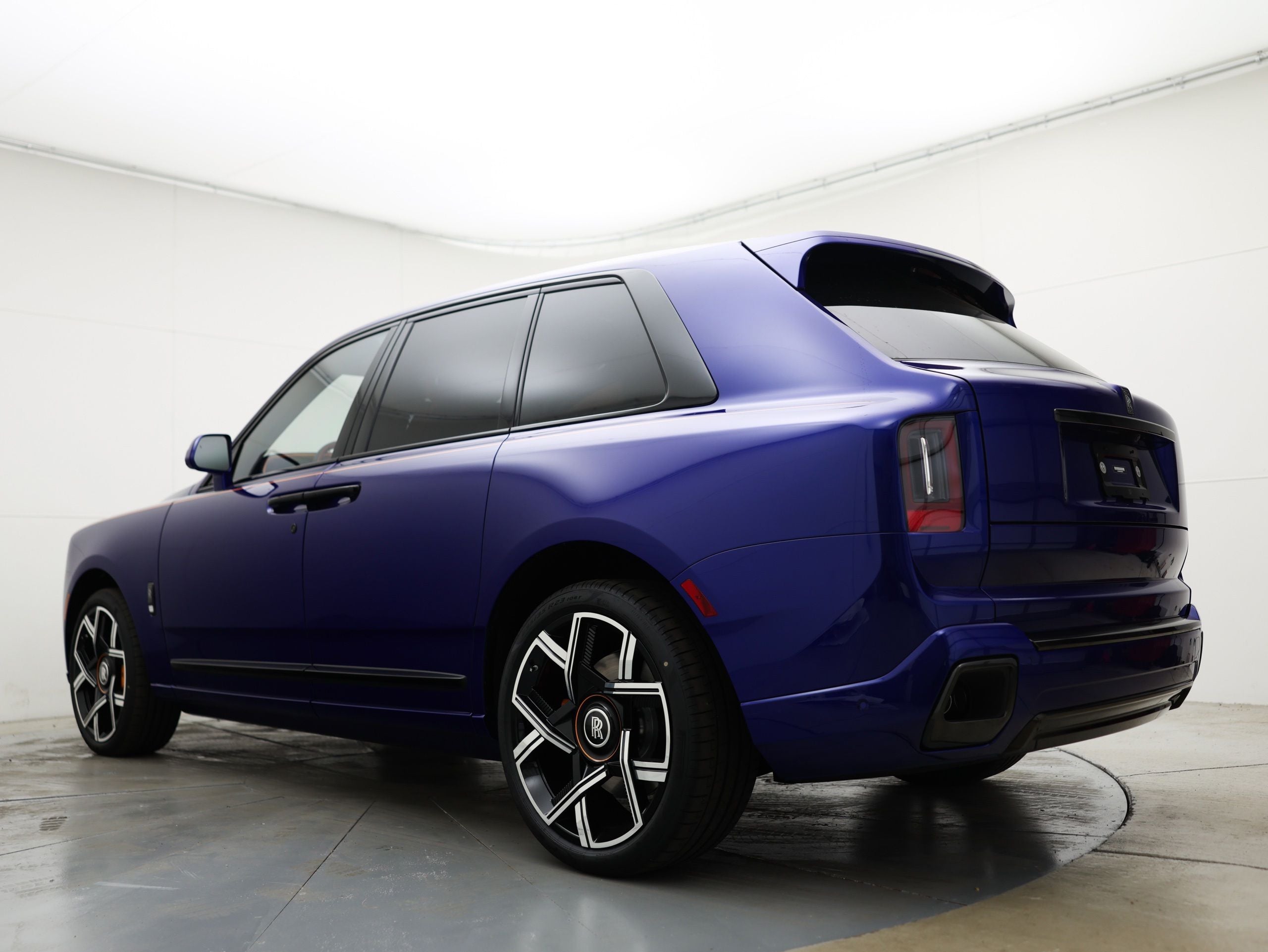 2027 Rolls-Royce Cullinan Black Badge