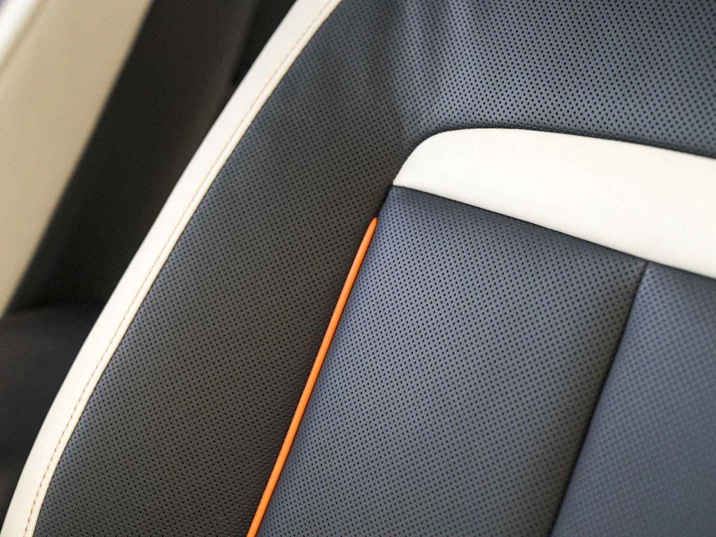 2026 Rolls-Royce Black Badge Cullinan Black Badge