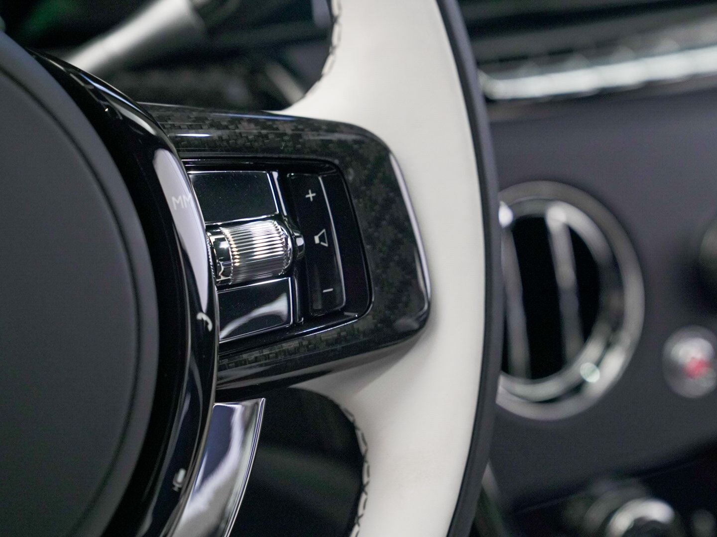 2026 Rolls-Royce Black Badge Cullinan Black Badge