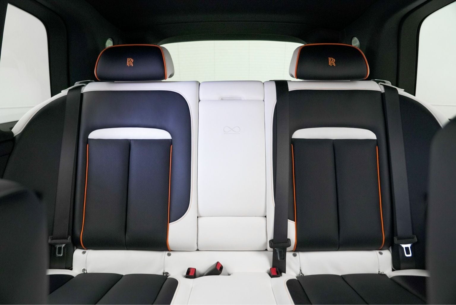 2026 Rolls-Royce Black Badge Cullinan Black Badge