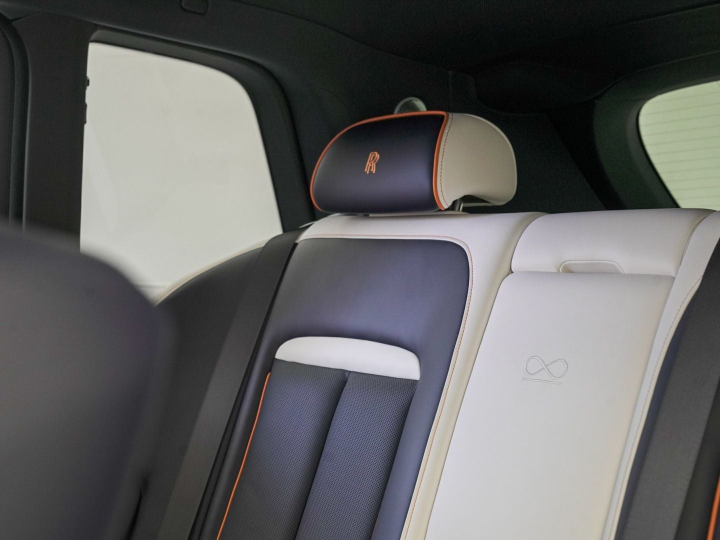 2026 Rolls-Royce Black Badge Cullinan Black Badge