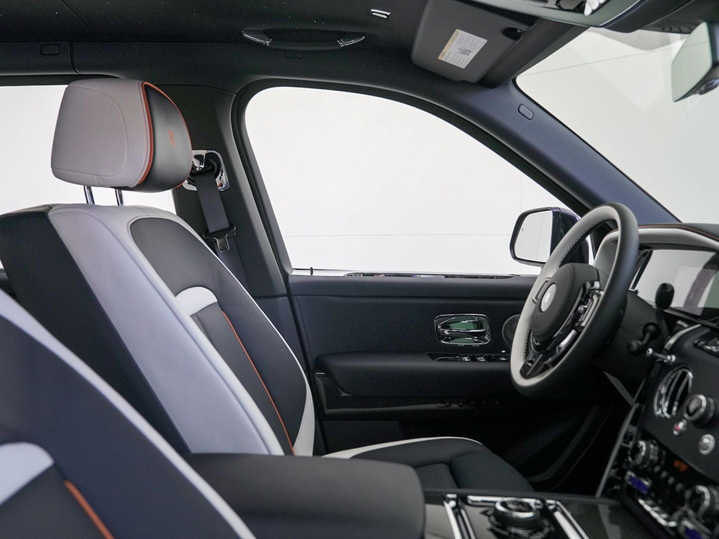 2026 Rolls-Royce Black Badge Cullinan Black Badge