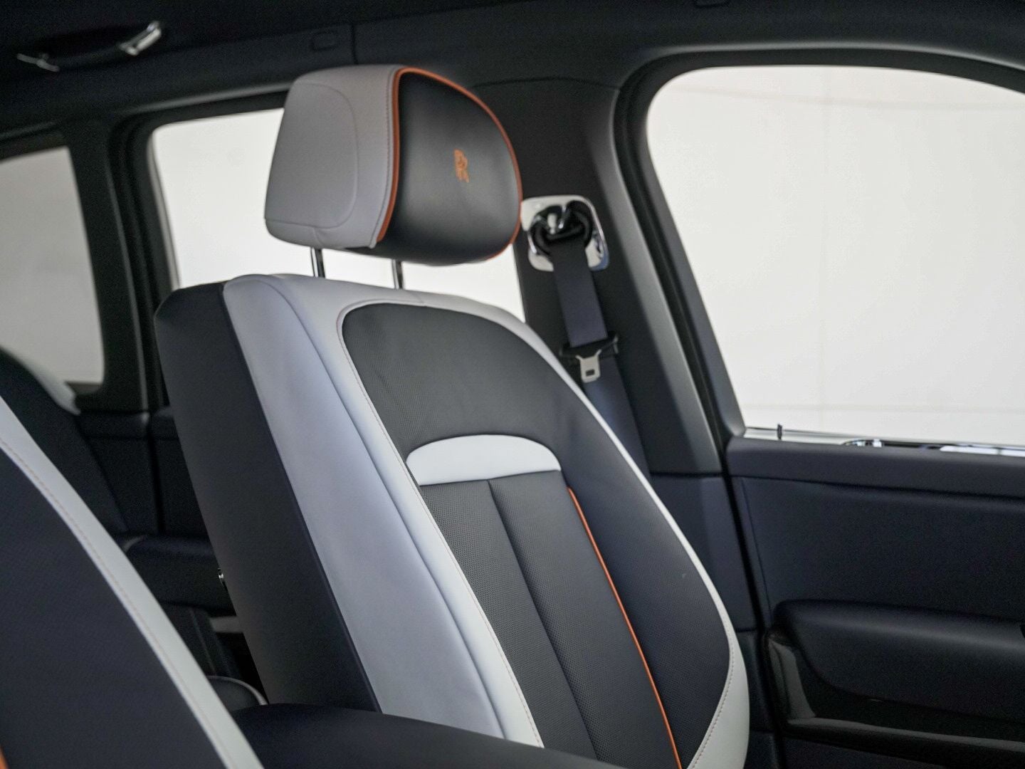 2026 Rolls-Royce Black Badge Cullinan Black Badge