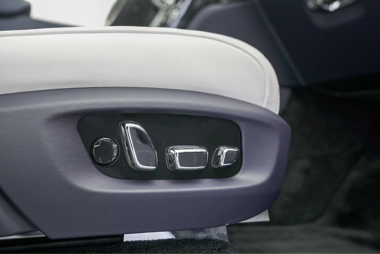 2026 Rolls-Royce Black Badge Cullinan Black Badge