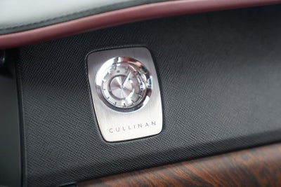 2020 Rolls-Royce Cullinan Base