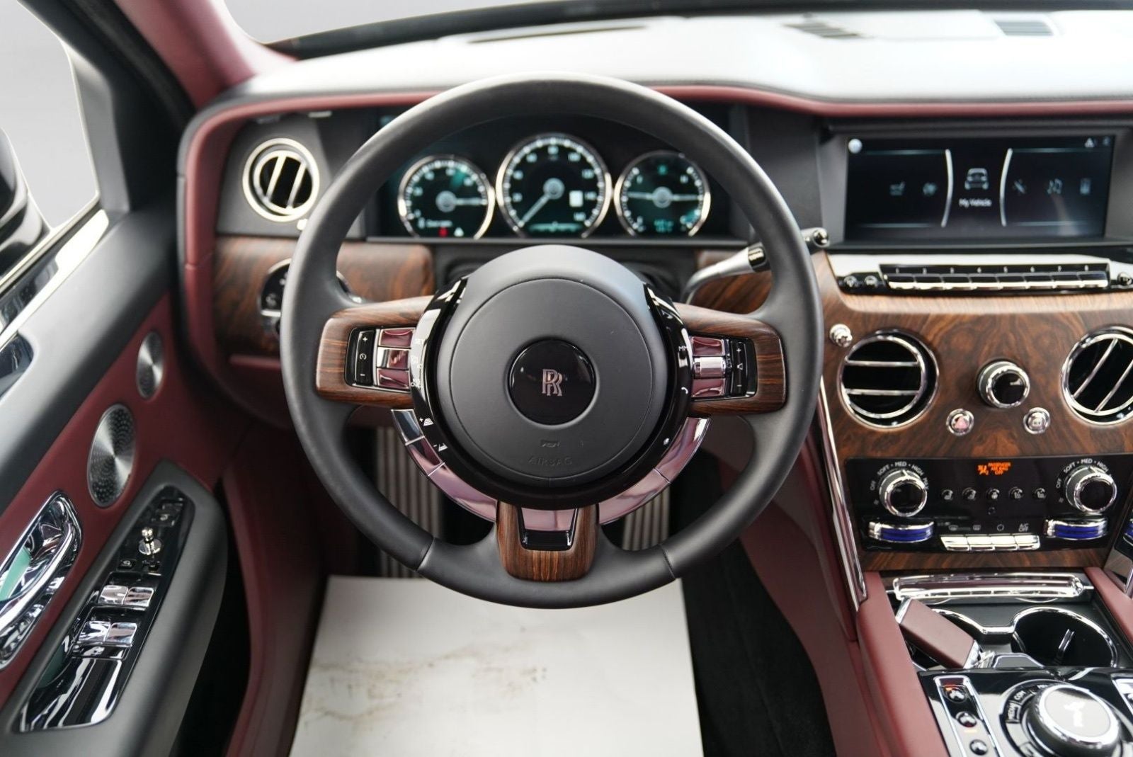 2020 Rolls-Royce Cullinan Base