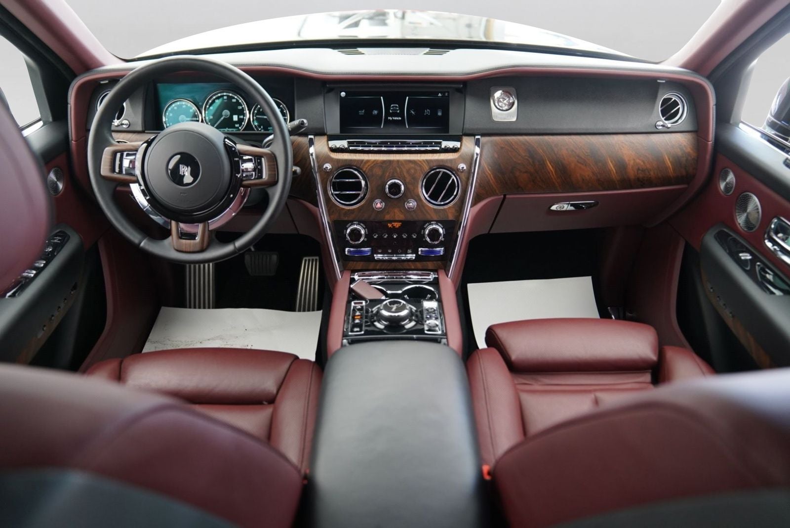 2020 Rolls-Royce Cullinan Base