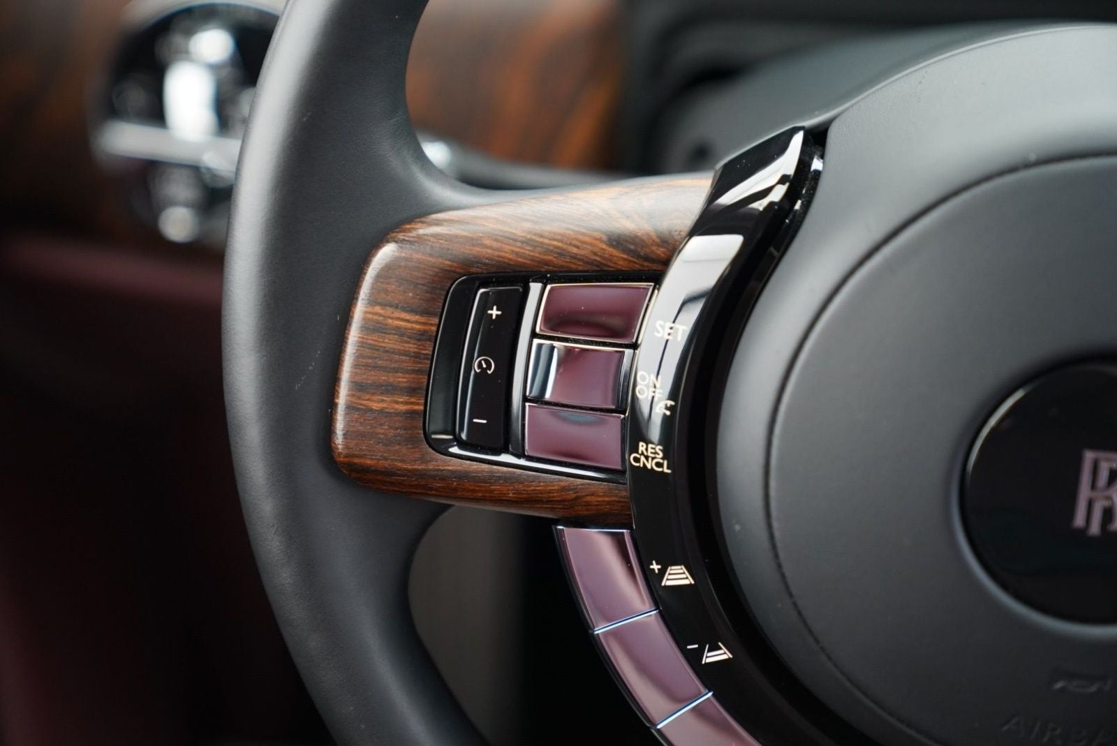 2020 Rolls-Royce Cullinan Base
