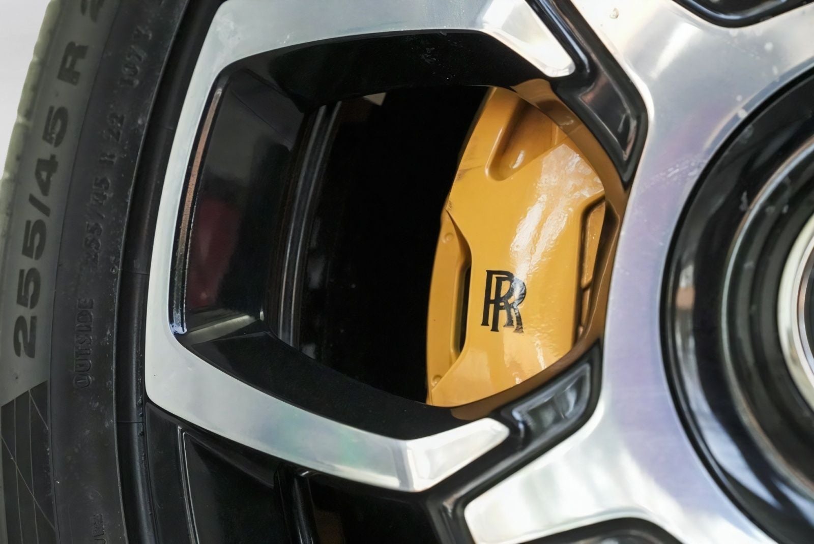 2024 Rolls-Royce Cullinan Black Badge