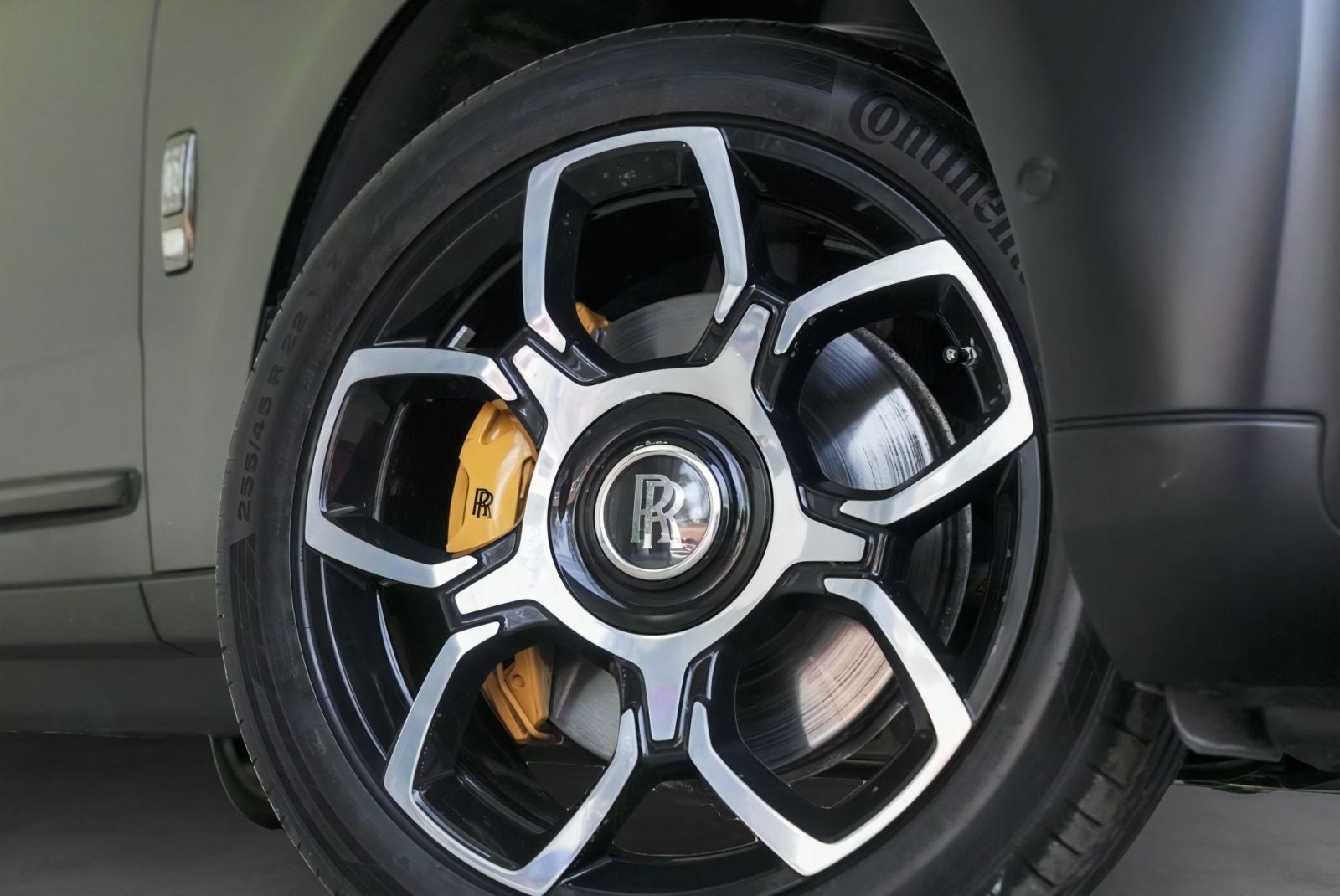2024 Rolls-Royce Cullinan Black Badge