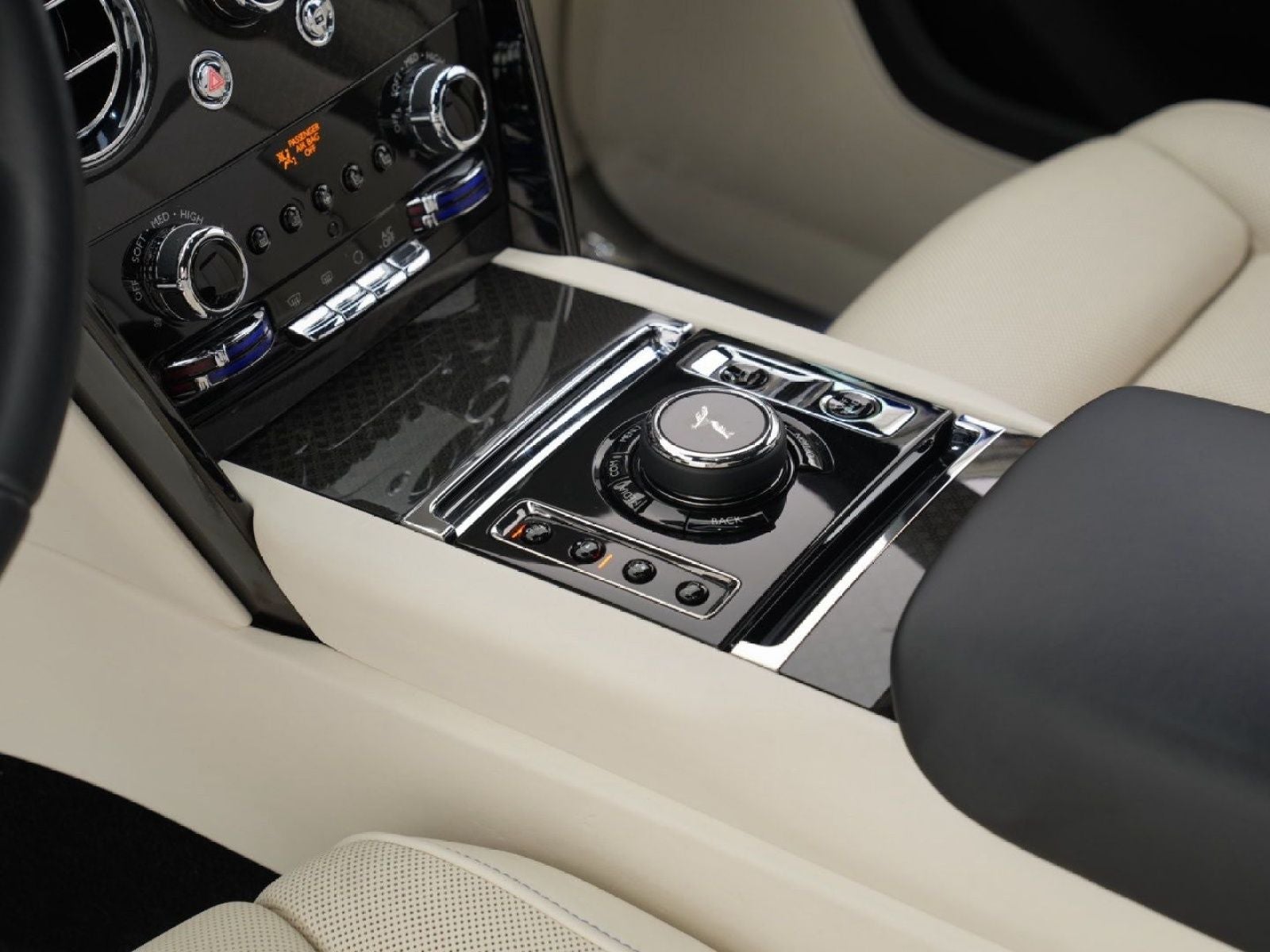 2021 Rolls-Royce Black Badge Cullinan 