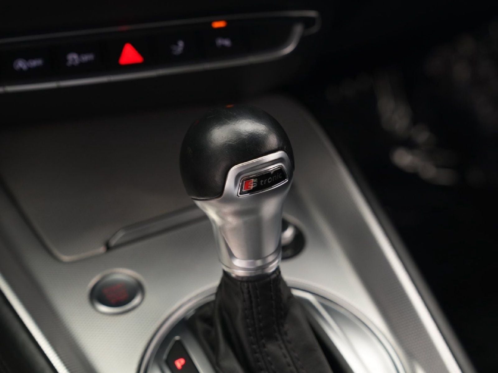 2022 Audi TT 2.0T Roadster quattro
