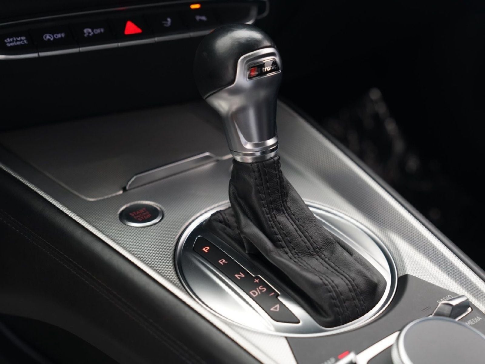 2022 Audi TT 2.0T Roadster quattro