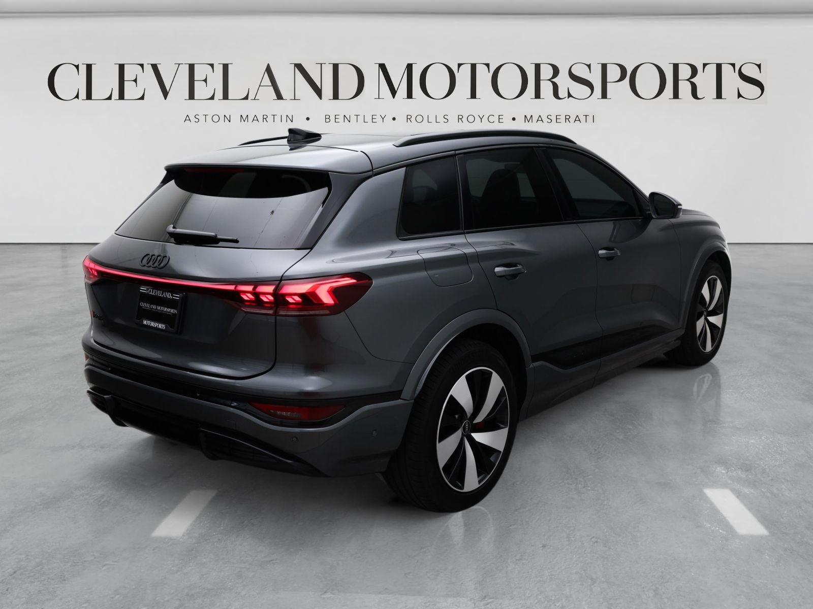 2025 Audi SQ6 e-tron Prestige quattro