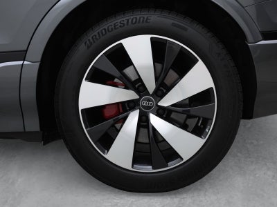 2025 Audi SQ6 e-tron Prestige quattro