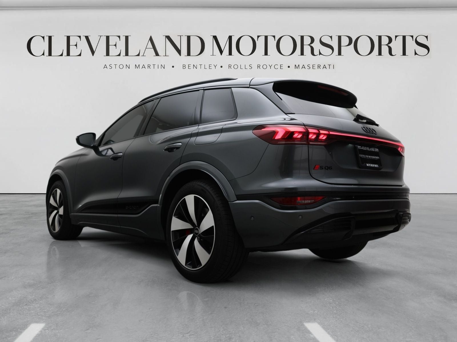2025 Audi SQ6 e-tron Prestige quattro