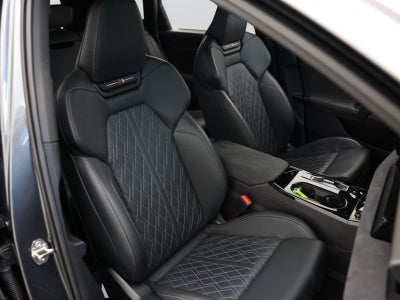 2025 Audi SQ6 e-tron Prestige quattro