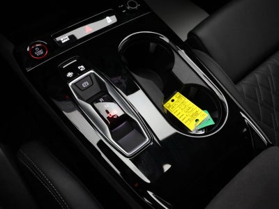 2025 Audi SQ6 e-tron Prestige quattro