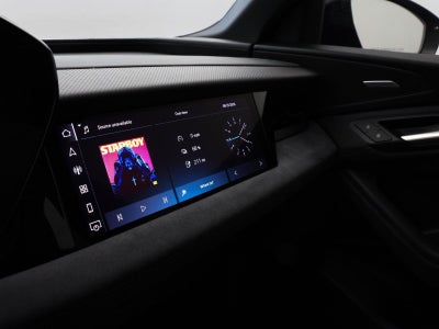 2025 Audi SQ6 e-tron Prestige quattro