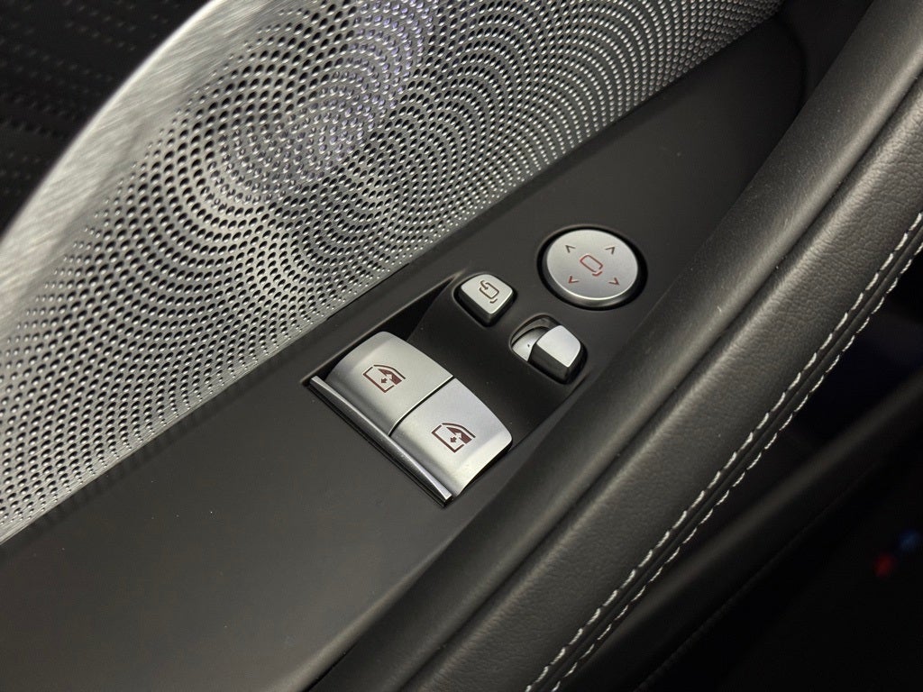 2025 BMW M8 Competition