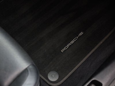 2020 Porsche 911 Carrera
