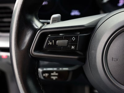 2020 Porsche 911 Carrera