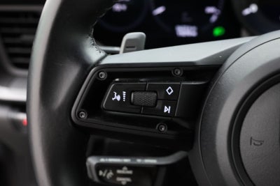 2021 Porsche 911 Carrera