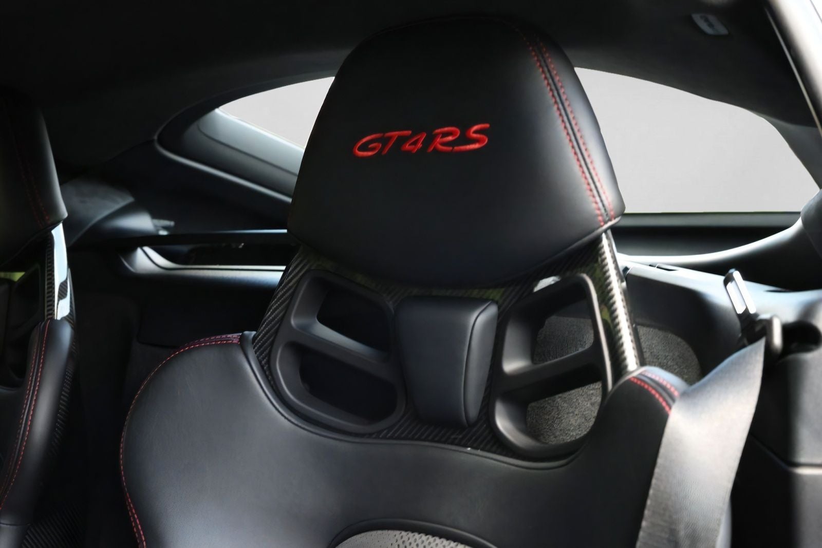 2023 Porsche 718 Cayman GT4 RS