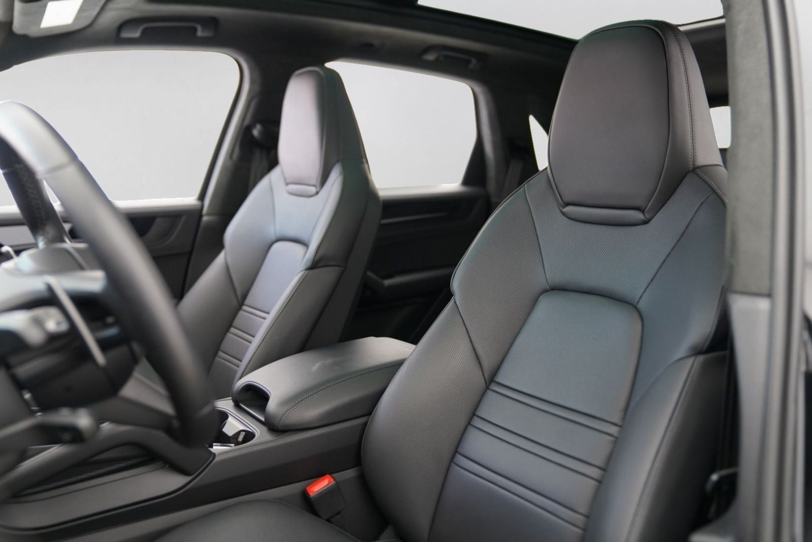 2025 Porsche Cayenne GTS