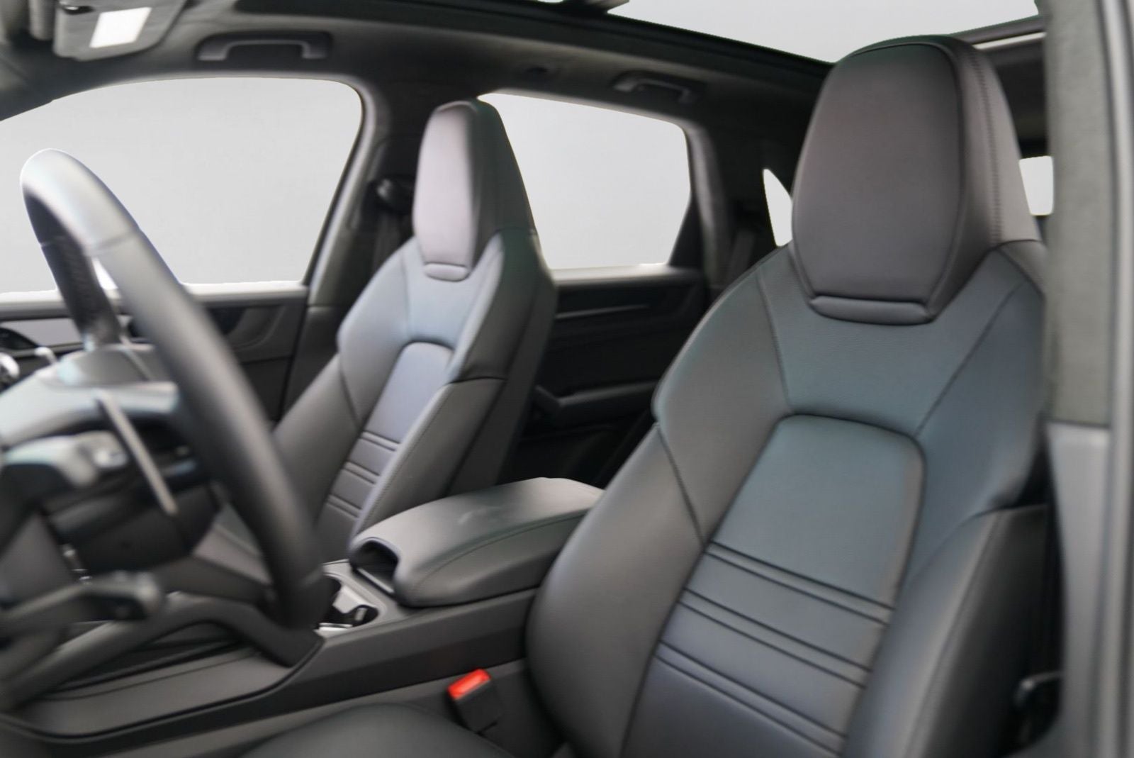 2025 Porsche Cayenne GTS