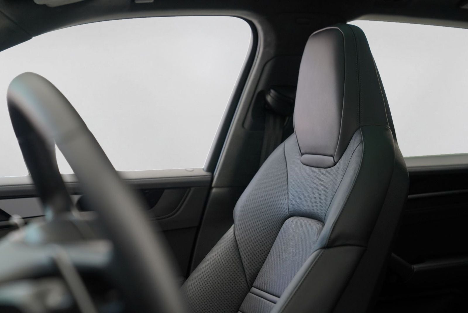 2025 Porsche Cayenne GTS