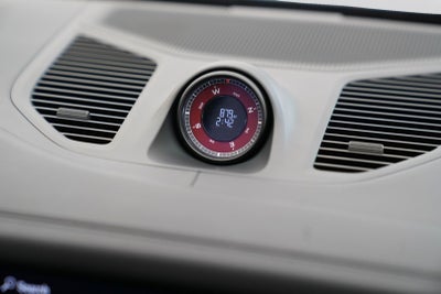 2025 Porsche Cayenne GTS