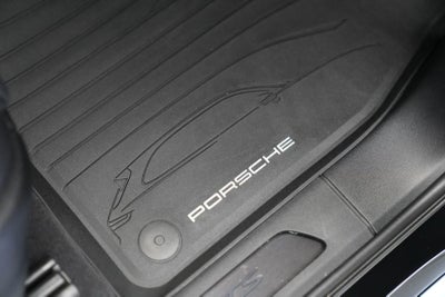 2025 Porsche Cayenne GTS