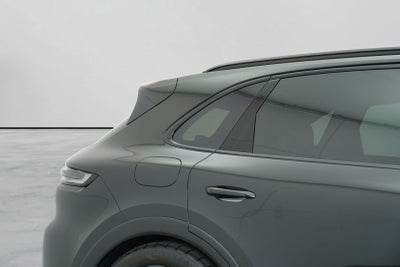 2025 Porsche Cayenne GTS