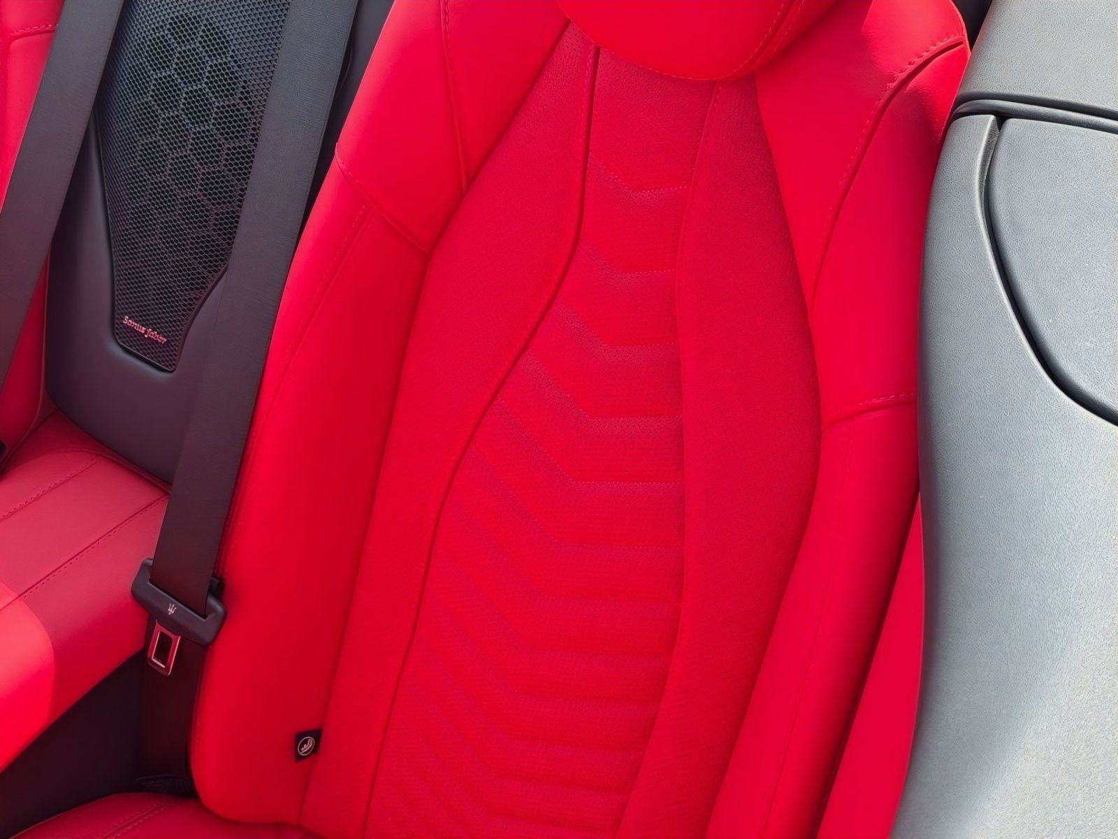 2024 Maserati GranCabrio Trofeo