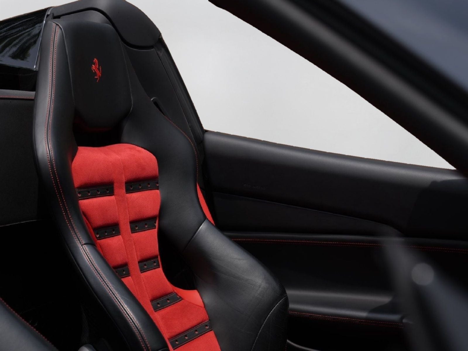 2019 Ferrari 488 Spider Base