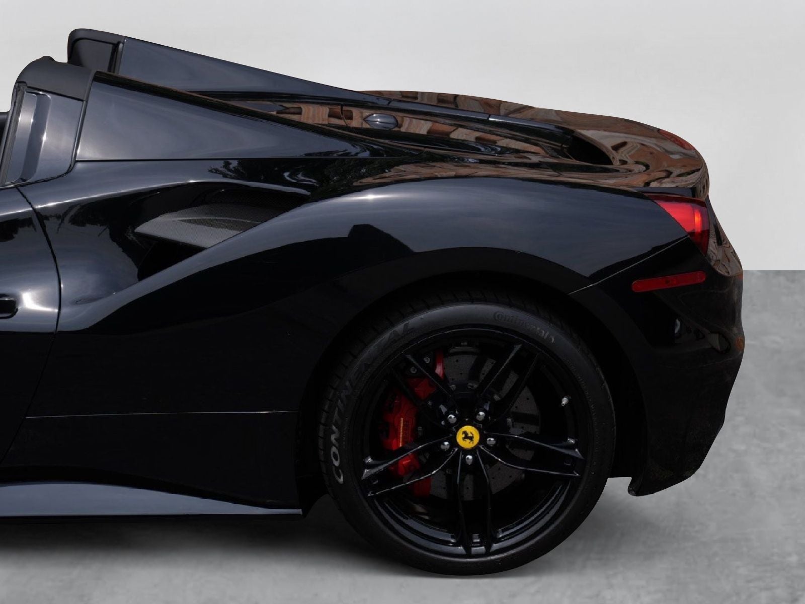 2019 Ferrari 488 Spider Base
