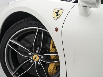 2017 Ferrari 488 Spider Base