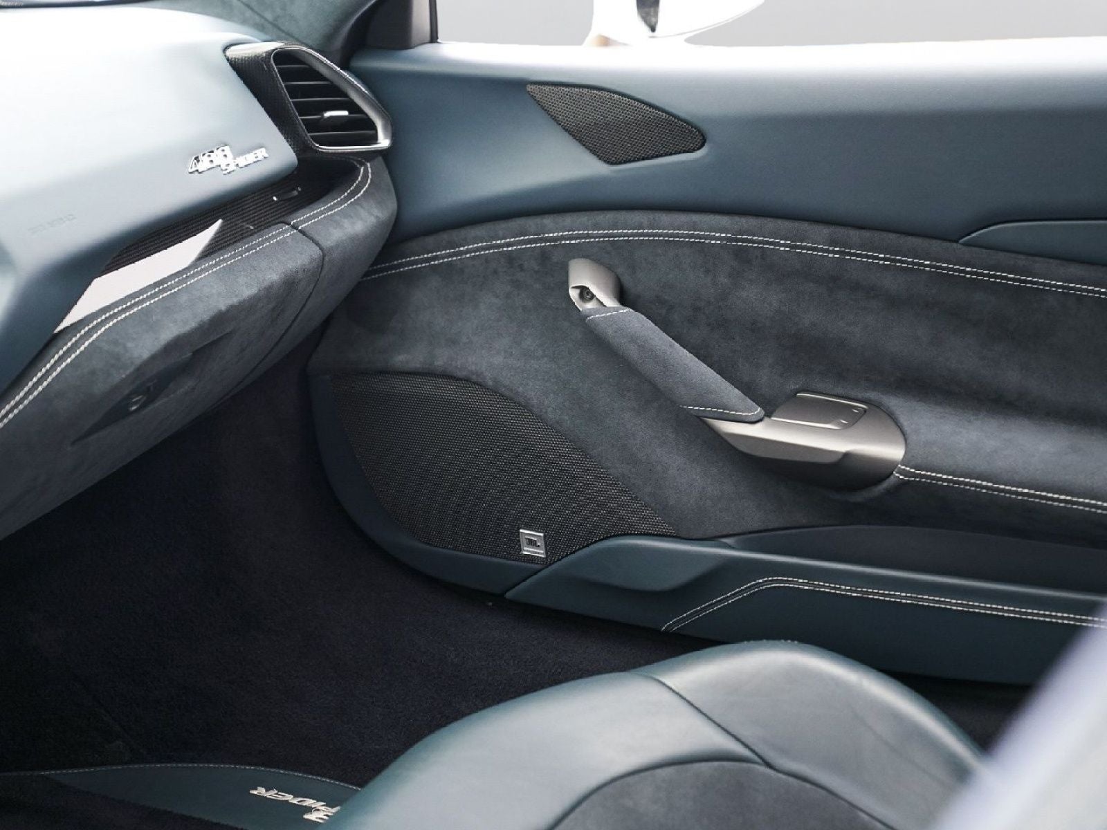 2017 Ferrari 488 Spider Base