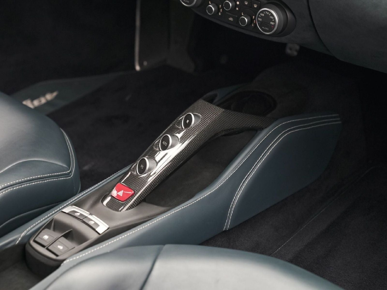 2017 Ferrari 488 Spider Base