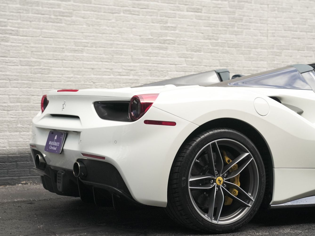 2017 Ferrari 488 Spider Base