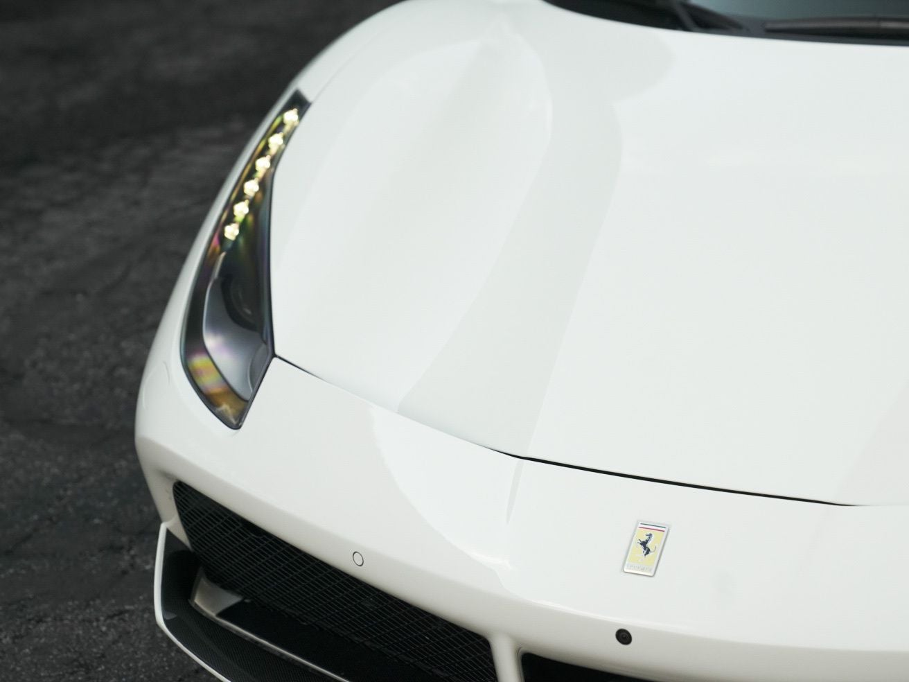 2017 Ferrari 488 Spider Base
