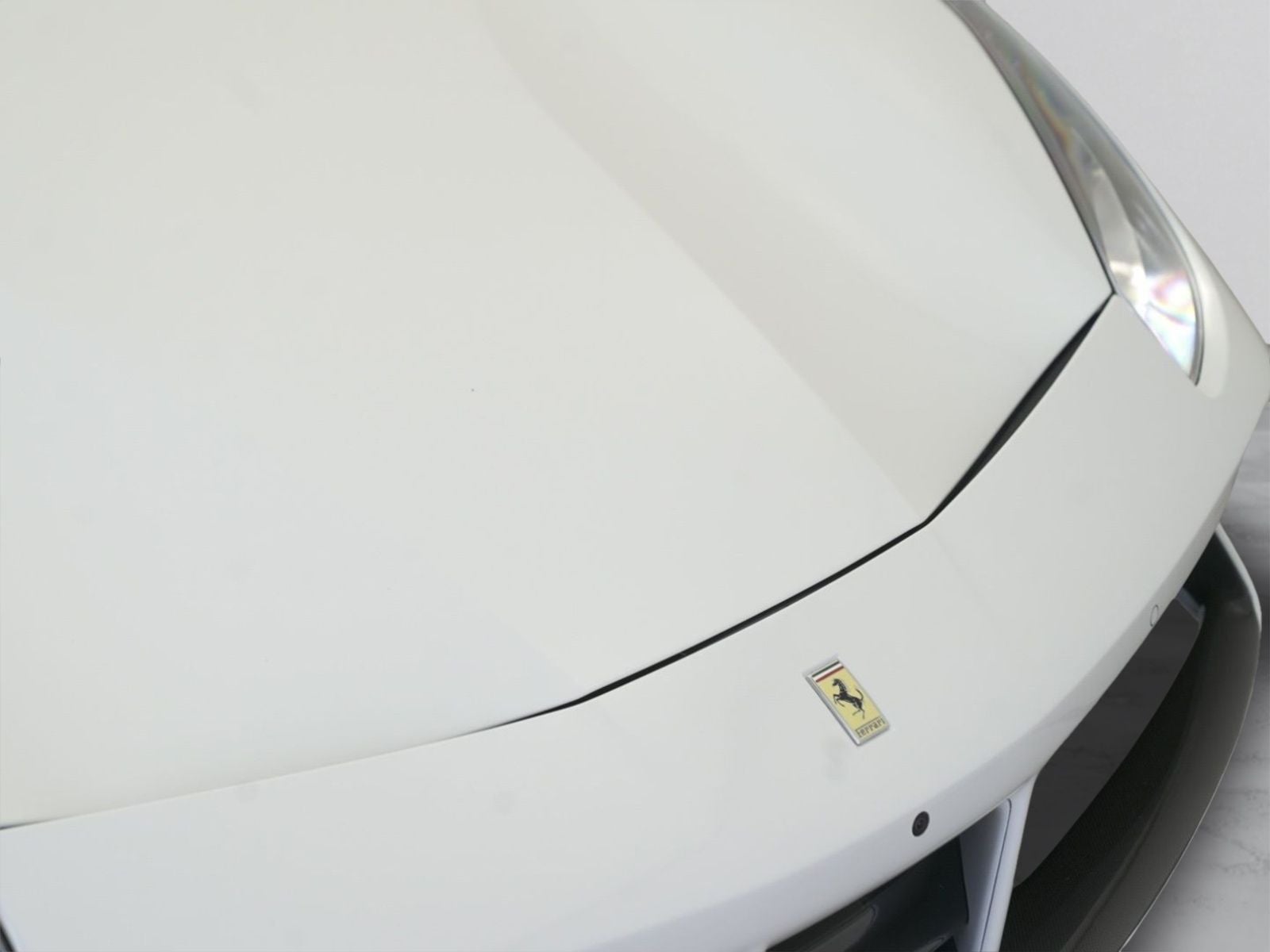 2017 Ferrari 488 Spider Base