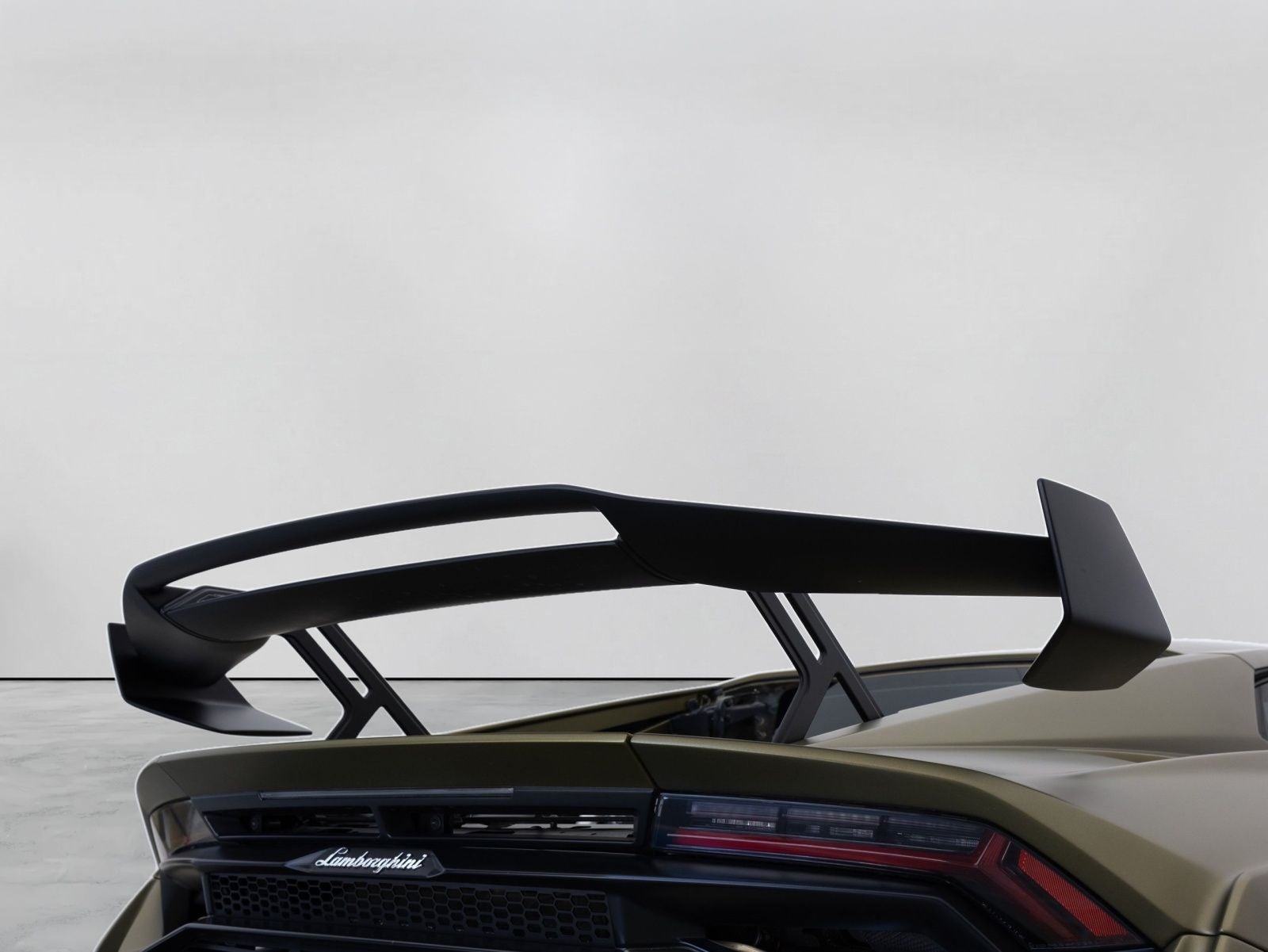 2022 Lamborghini Huracan STO Base