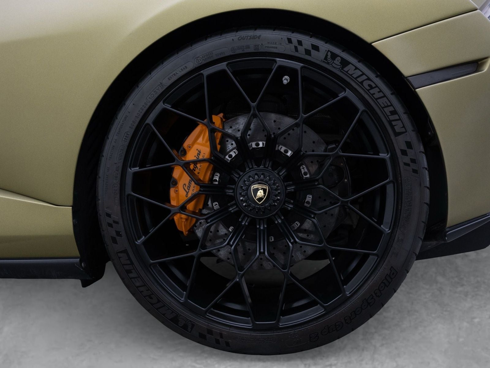 2022 Lamborghini Huracan STO Base