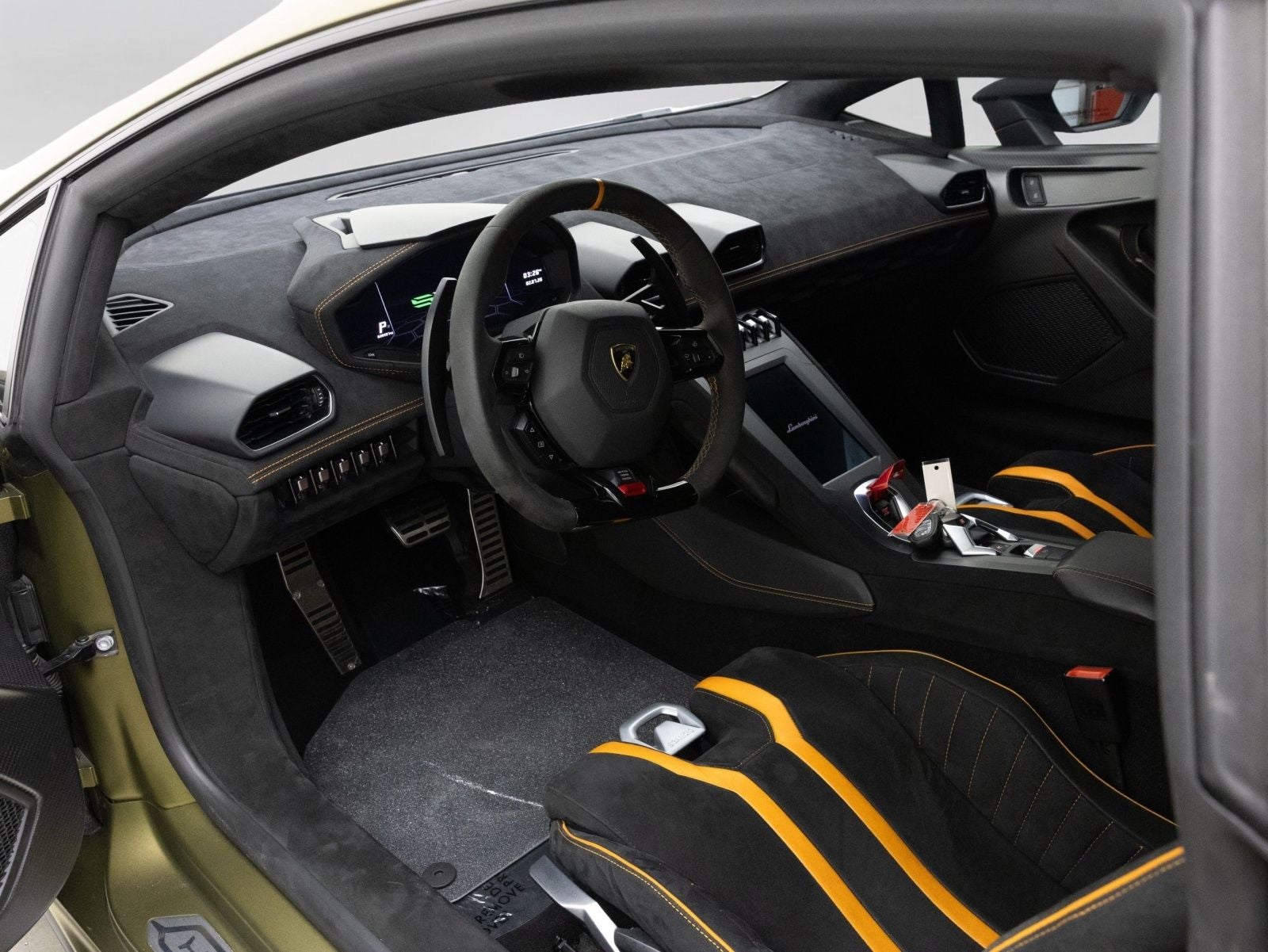 2022 Lamborghini Huracan STO Base
