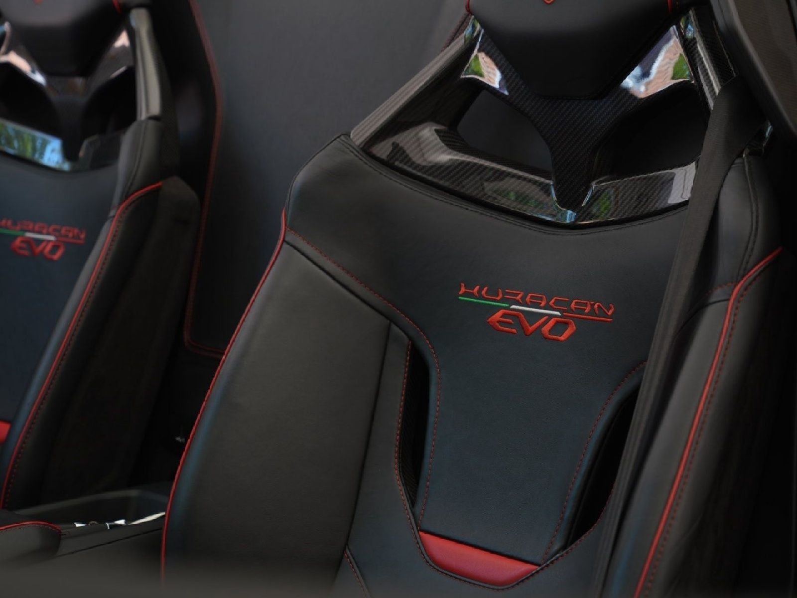 2021 Lamborghini Huracan EVO Base