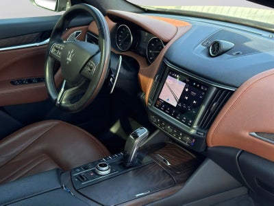 2022 Maserati Levante Modena